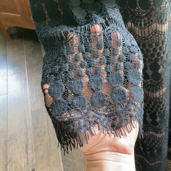 Jessica Howard Black Lace on Tan Lining Sheath, 8 - Picture 3 of 7